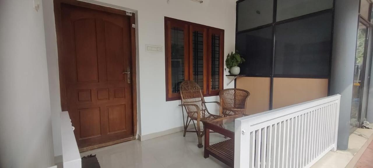 Hostel Calaila Varkala Ngoại thất bức ảnh