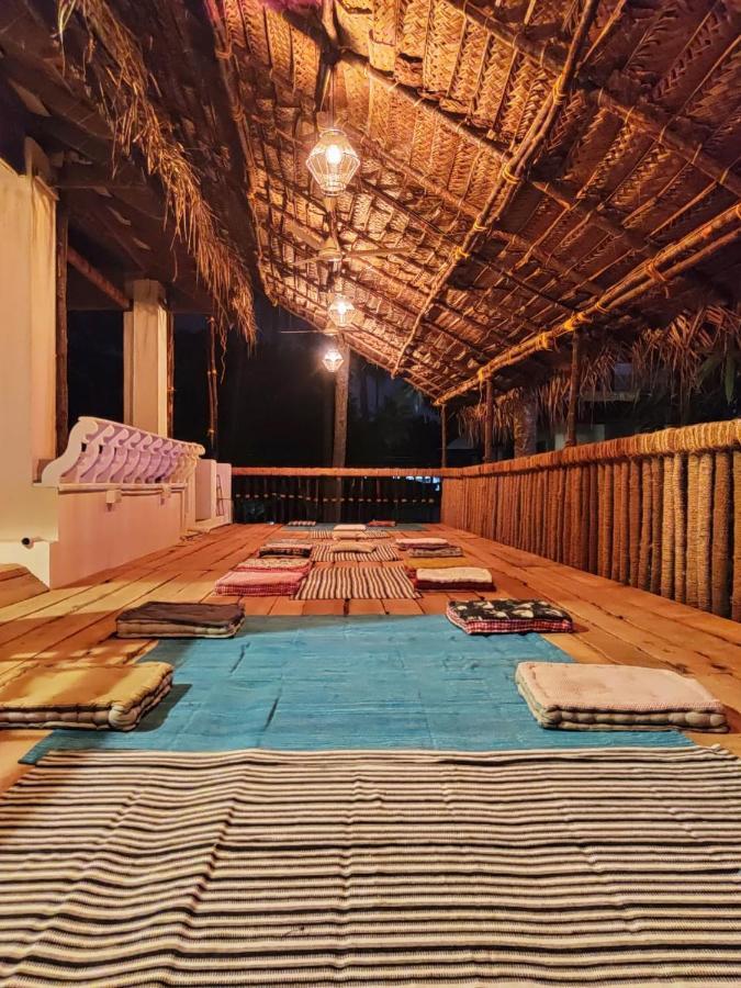 Hostel Calaila Varkala Ngoại thất bức ảnh