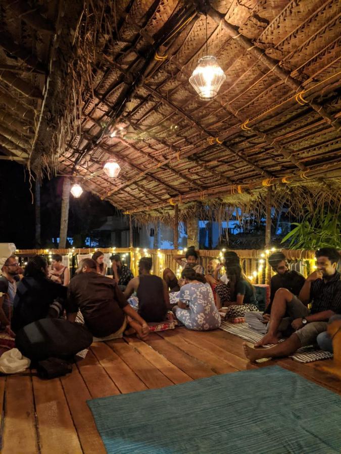 Hostel Calaila Varkala Ngoại thất bức ảnh
