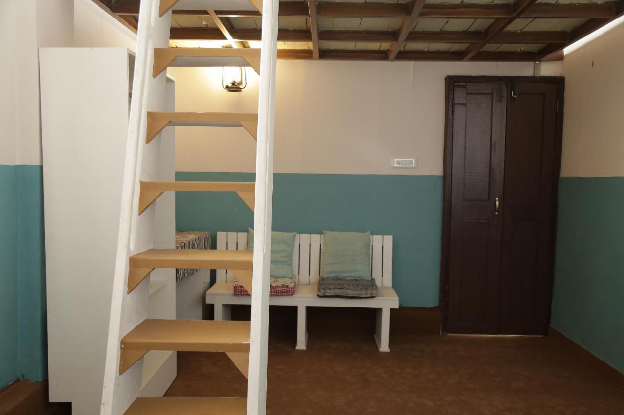 Hostel Calaila Varkala Ngoại thất bức ảnh